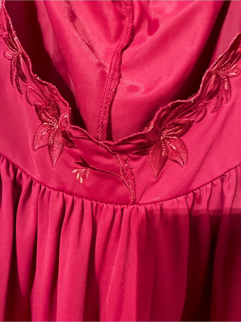 Miss Elaine Red Embroidered Short-Sleeve Nightgown - Picture 2 of 5
